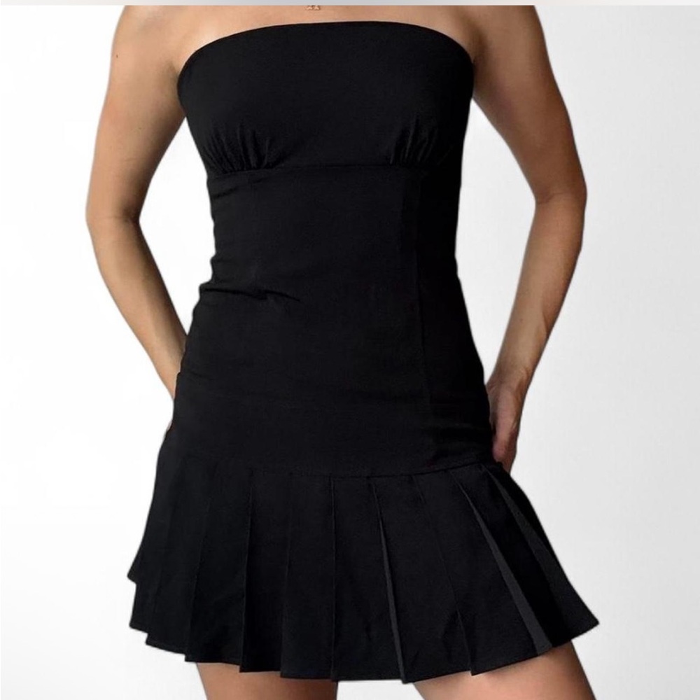 Forever 21 Black Strapless Dress